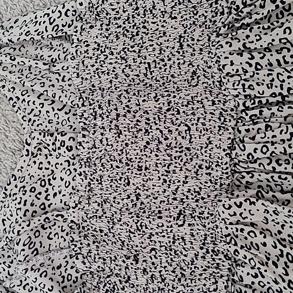 Cheeta print peplum tank - Picture 6 of 6